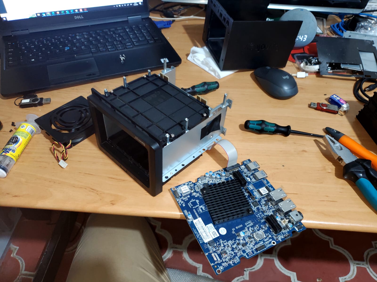 Desensamble NAS Synology